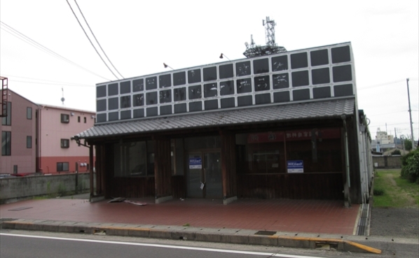 室町タウン別館1